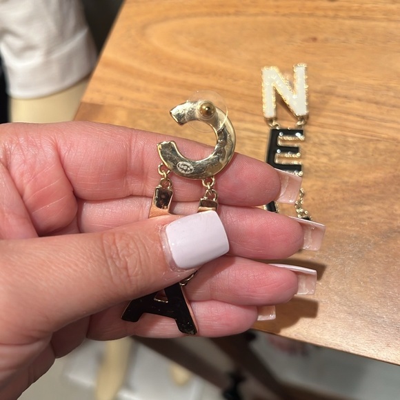 Auth. Chanel CHA NEL Earrings ICONIC - Picture 6 of 12